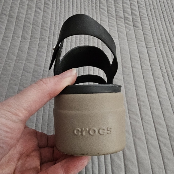 Crocs Brand Brooklyn Low Wedge Shoes - Picture 10 of 10